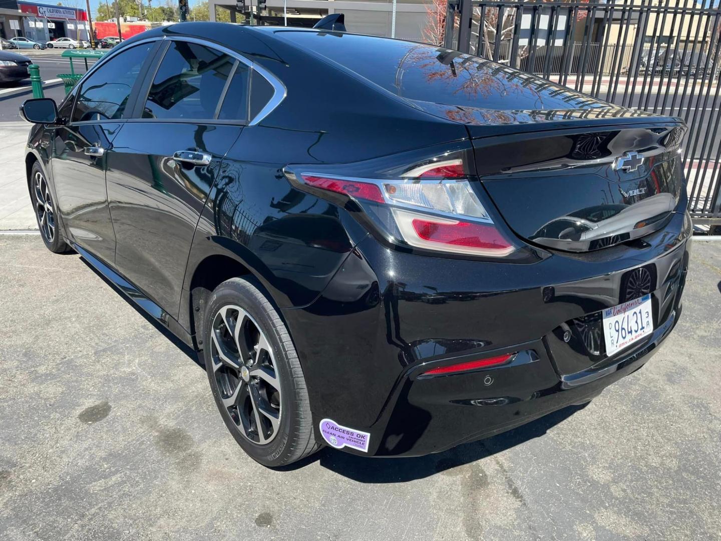 2018 BLACK /BLACK Chevrolet Volt LT (1G1RC6S55JU) with an 1.5L L4 DOHC 16V engine, CVT transmission, located at 744 E Miner Ave, Stockton, CA, 95202, (209) 944-5770, 37.956863, -121.282082 - Photo#11